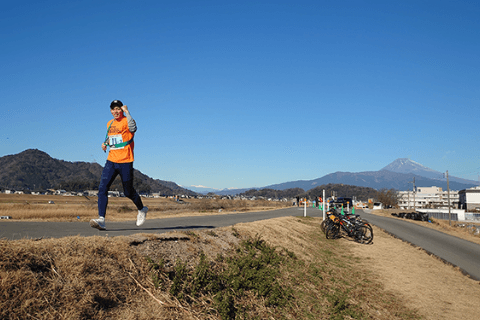 富士山を背に狩野川堤防を走る！